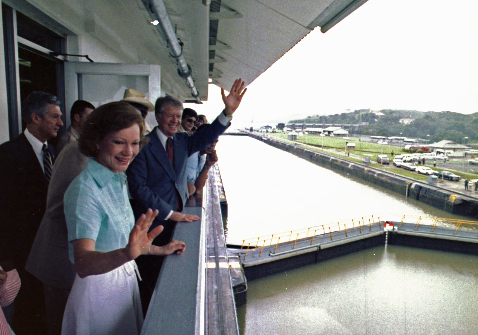 Jimmy Carter en Canal de Panmá tras firma de tratados