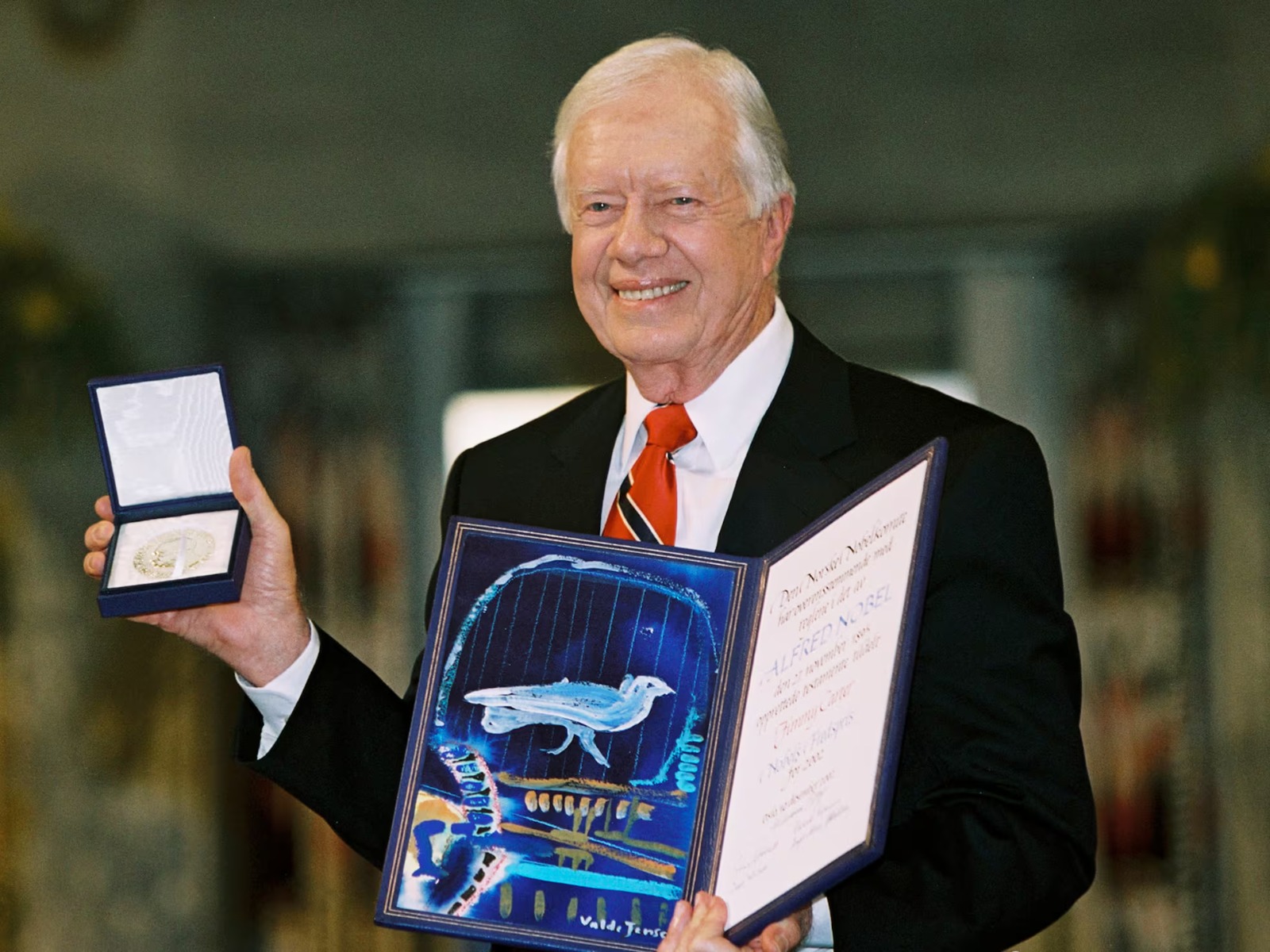 Jimmy Carter fue reconocido con el Premio Nobel de la Paz en 2002