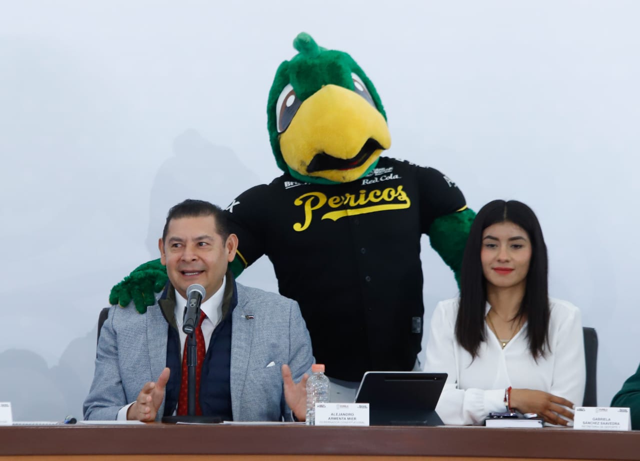 Armenta presenta Liga Metropolitana de Béisbol AA en Puebla