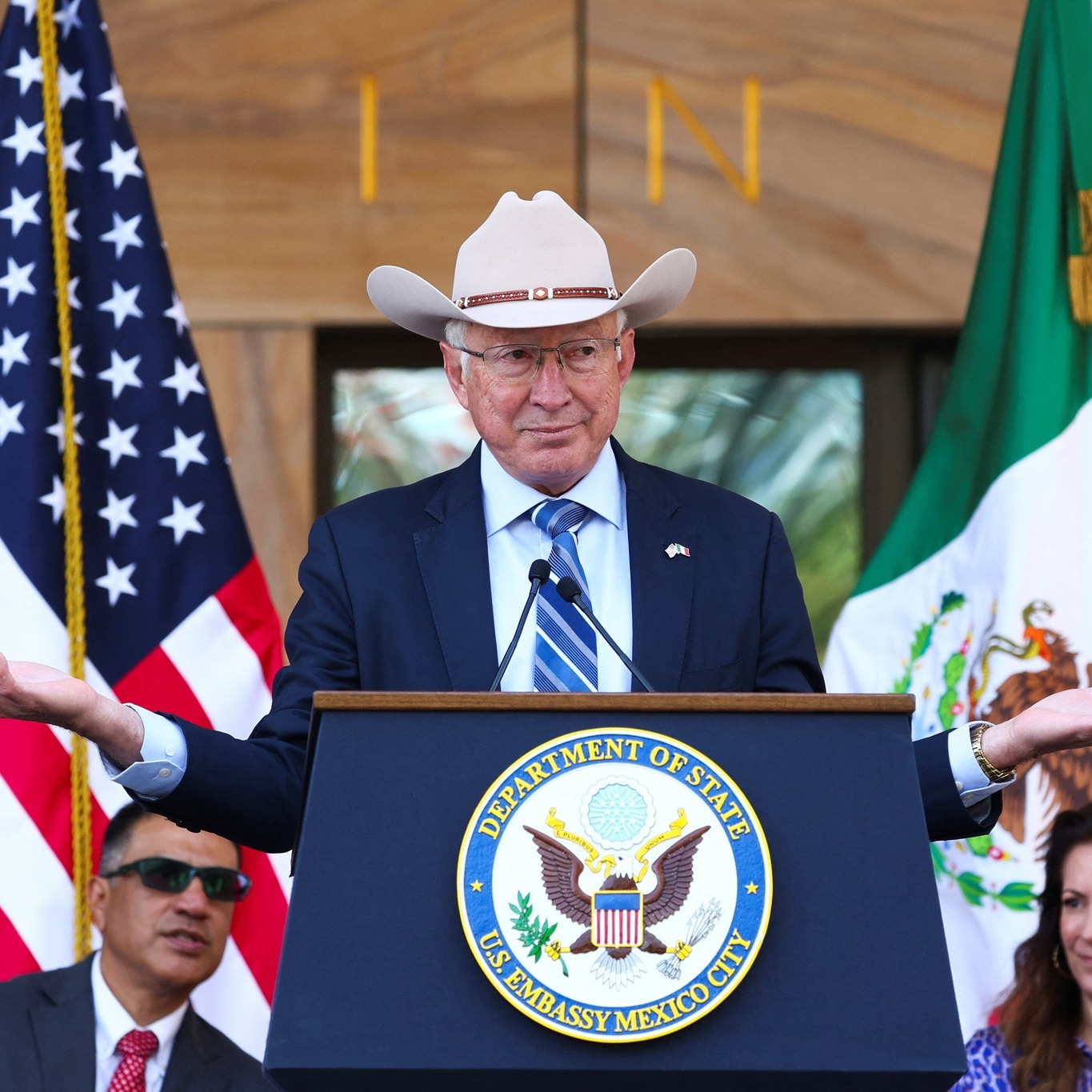 Hay fentanilo en México y sé que se produce acá: Ken Salazar