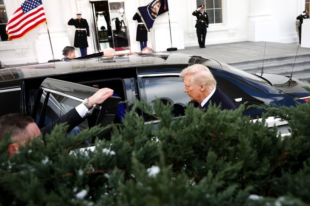 Trump llega a la Casa Blanca