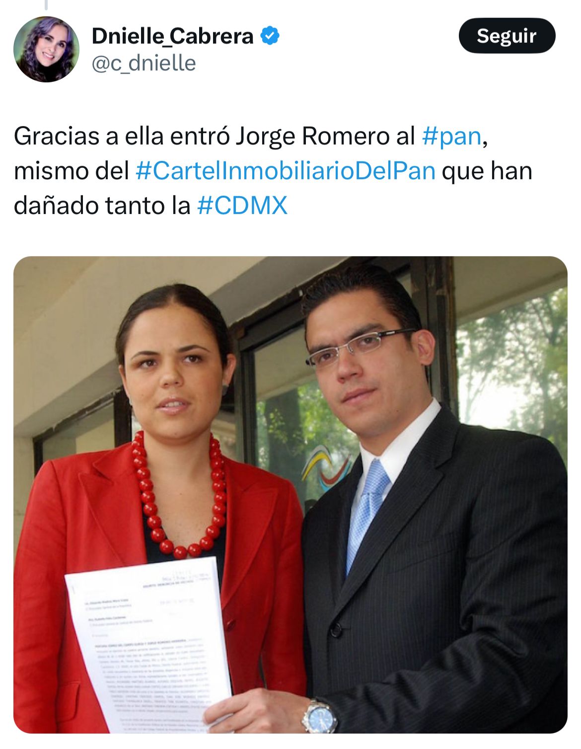 Usuarios contestan a la sobrina de Calderón