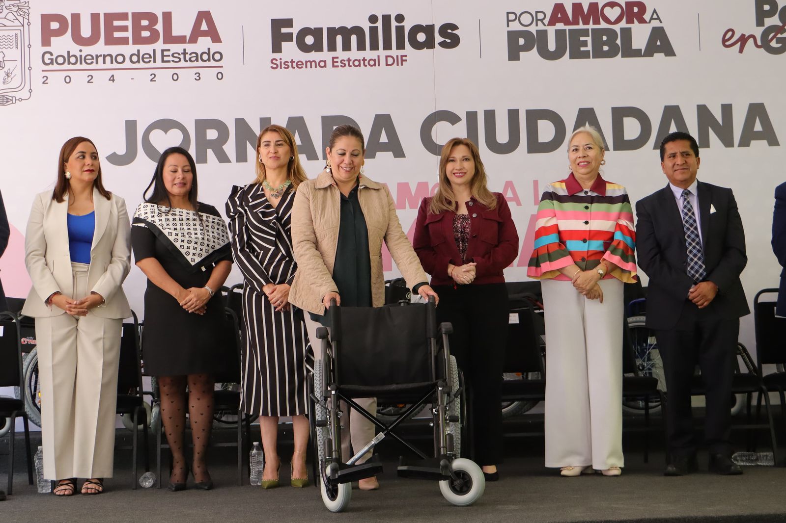 Ceci Arellano encabeza jornadas "Por amor a las familias"