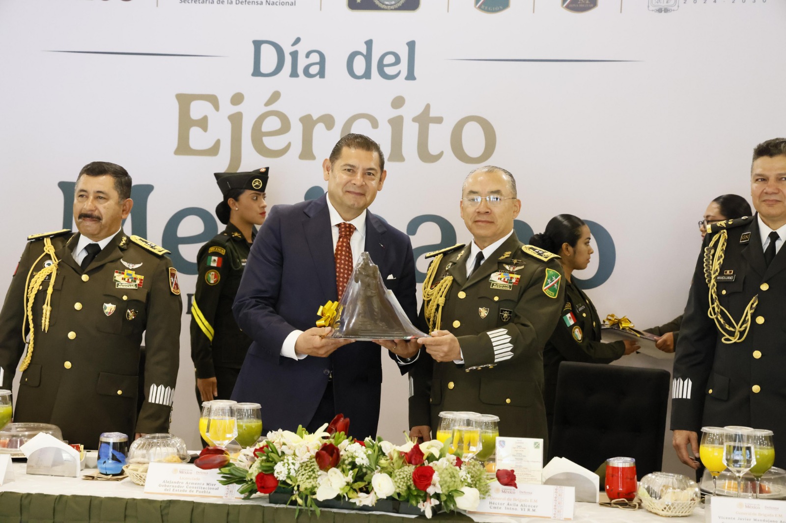 Armenta Día del Ejército