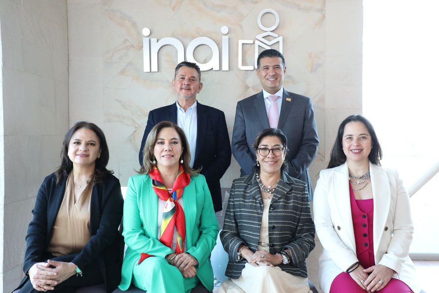 Comisionados del INAI