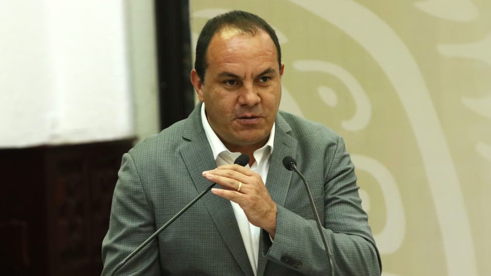 Cuauhtémoc Blanco responde a Uriel Carmona