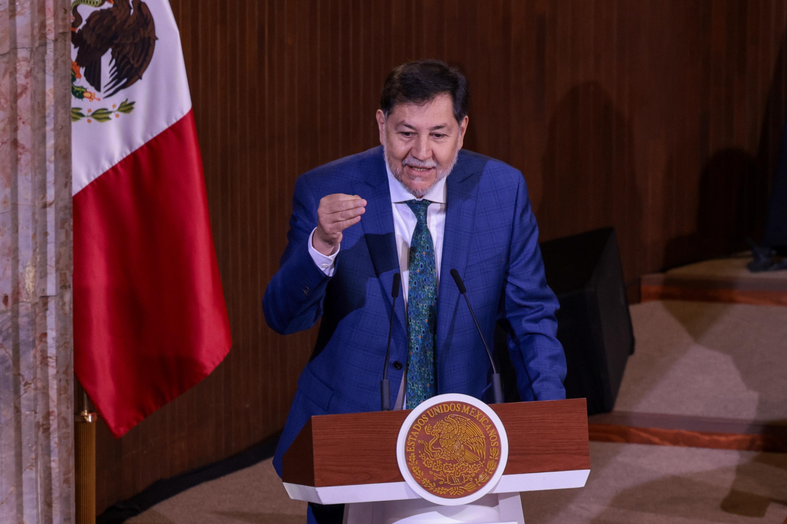 Fernández Noroña 5 de febrero