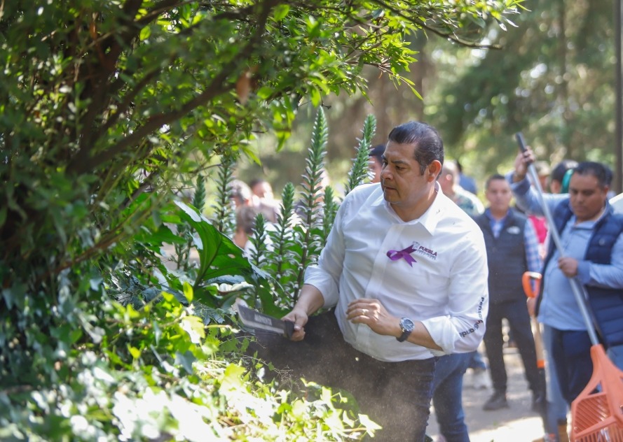 Armanta encabeza faena en Teziutlán