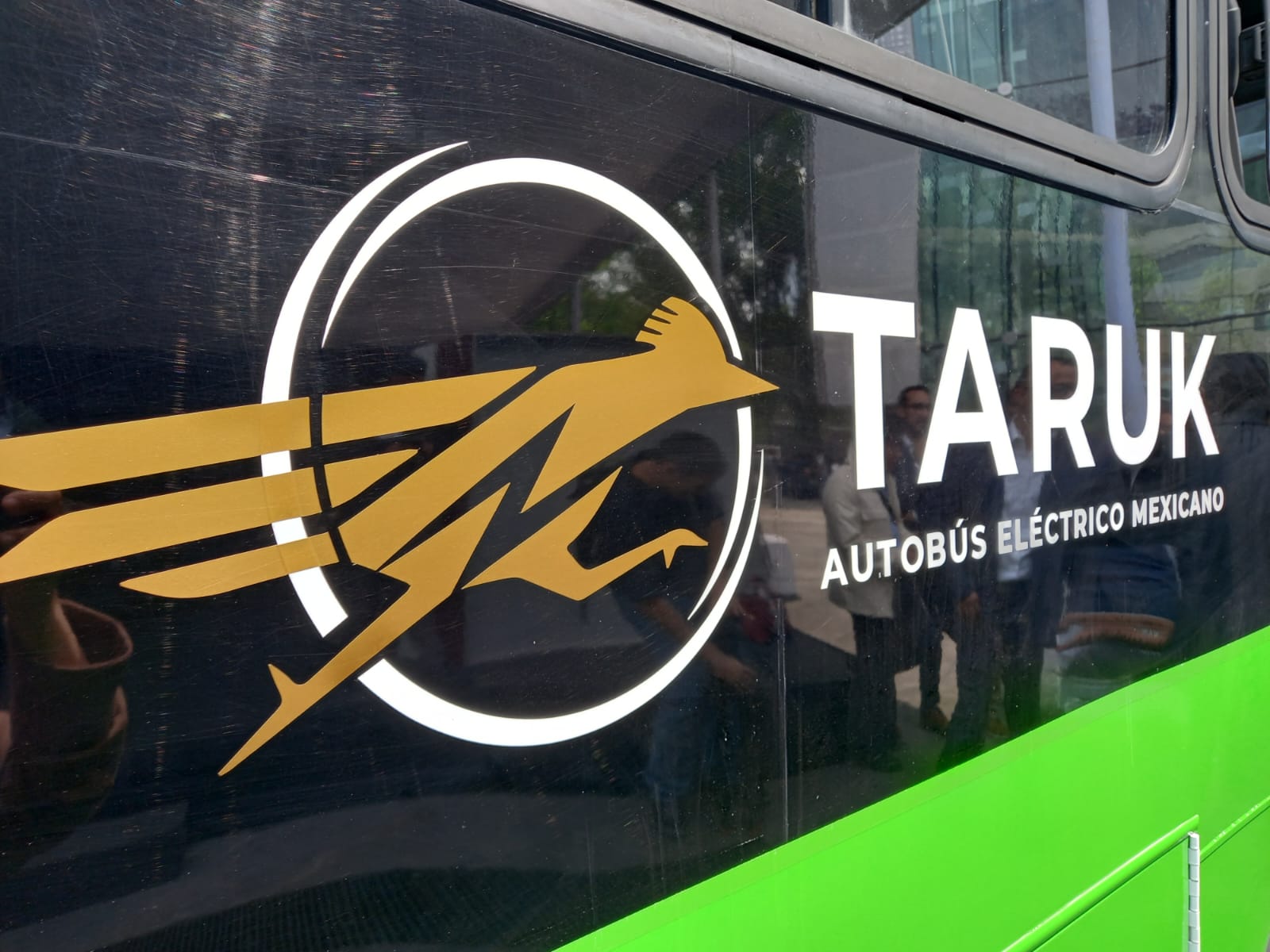 Autobús Taruk