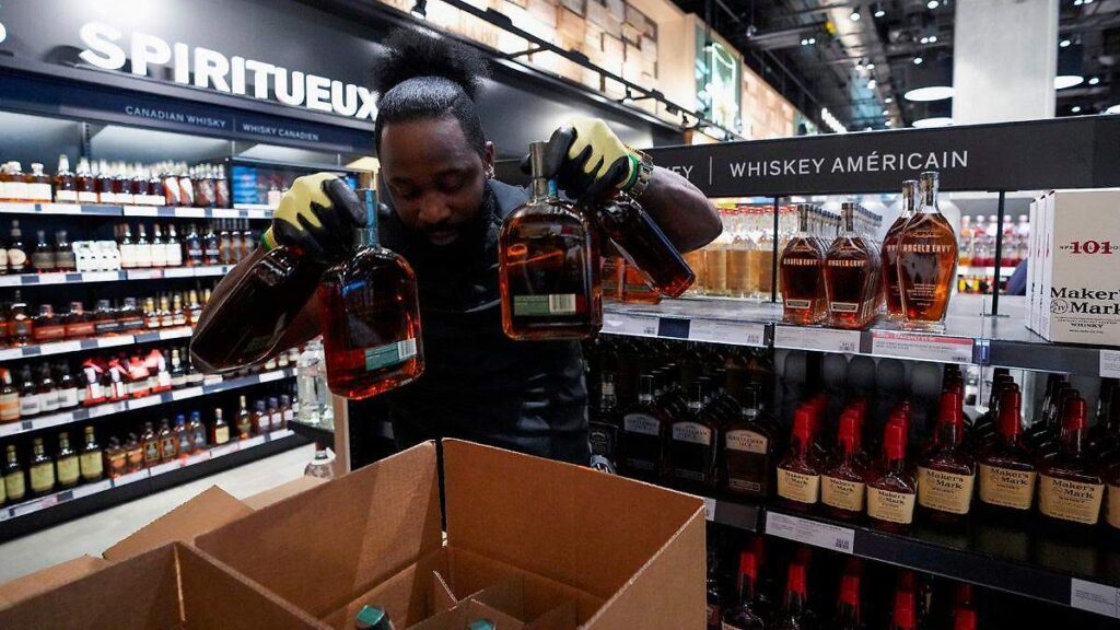 Canadá retira whiskey