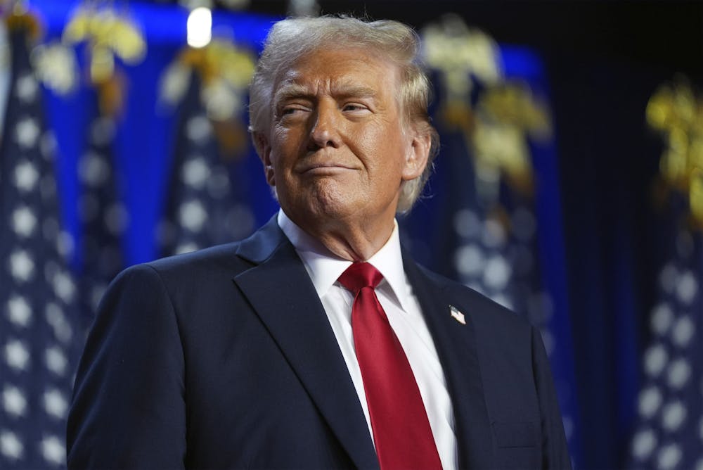 Donald Trump confirma aranceles del 25% a México y Canadá