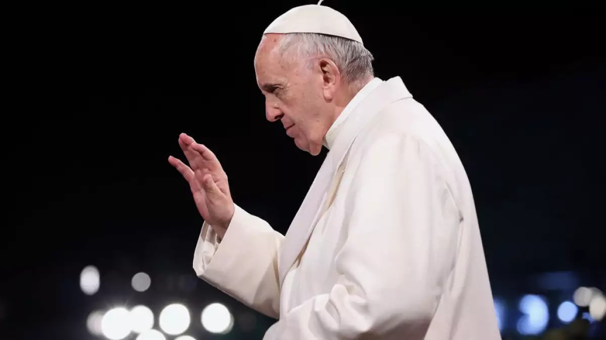 El papa mejora lenta pero progresivamente: El Vaticano