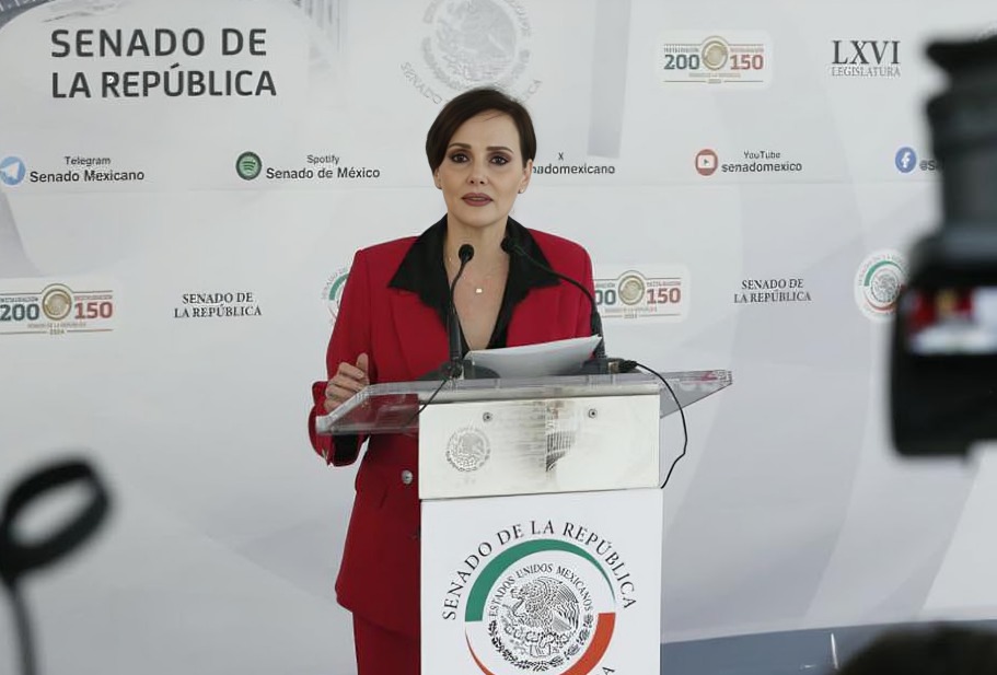 Lily téllez explota contra Noroña