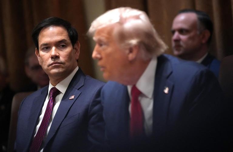 Marco Rubio discute con Elon Musk