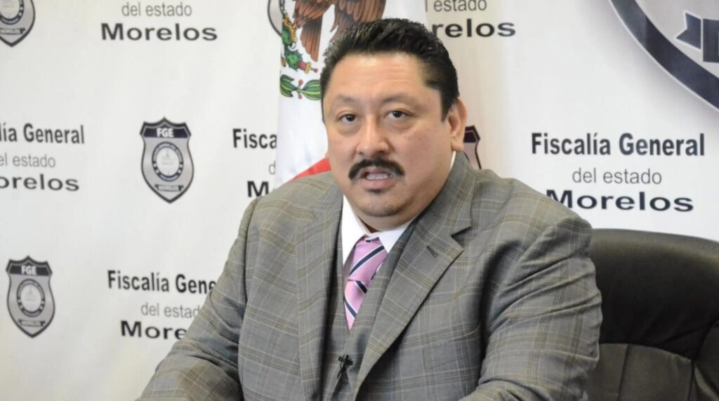Noroña contra exfiscal de Morelos