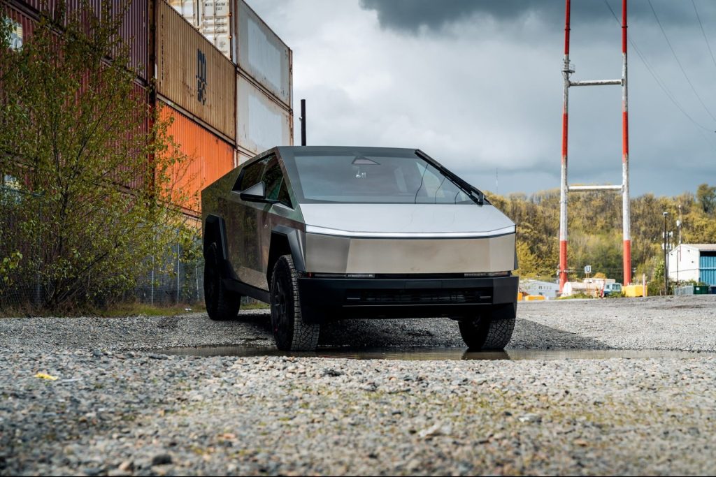 Tesla retira Cybertrucks que produjo en Estados Unidos