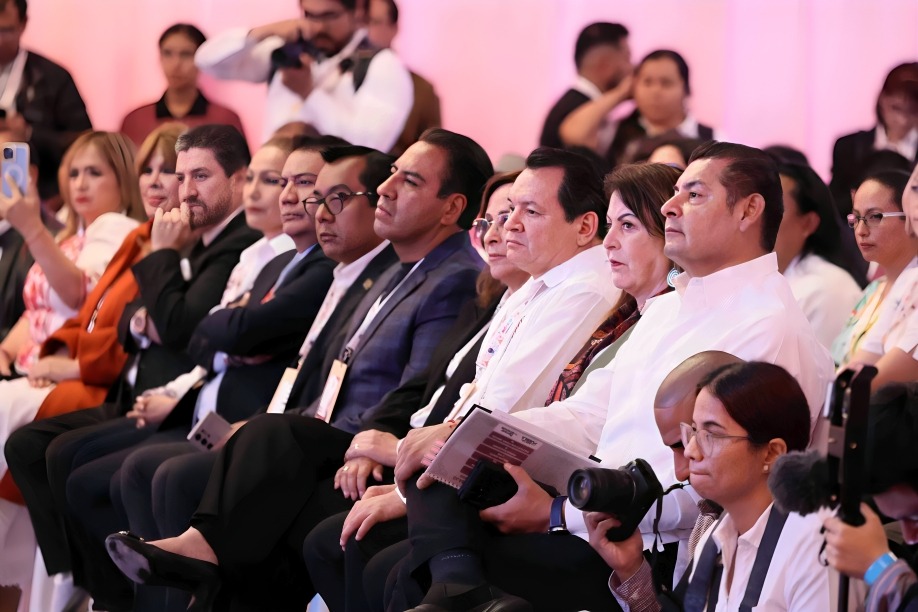 Armenta agradece apoyo de Sheinbaum al turismo de Puebla
