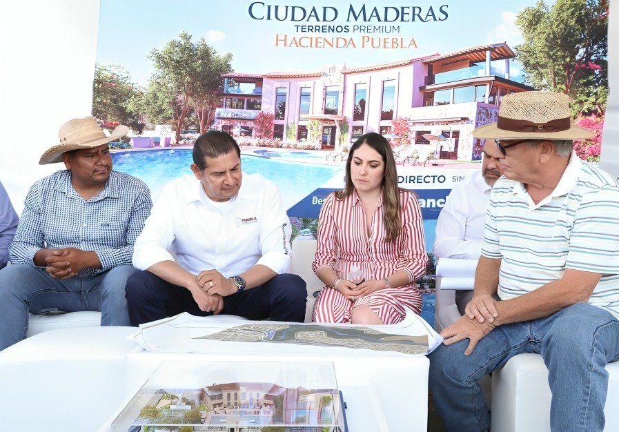 Armenta destaca donación de Ciudad Maderas