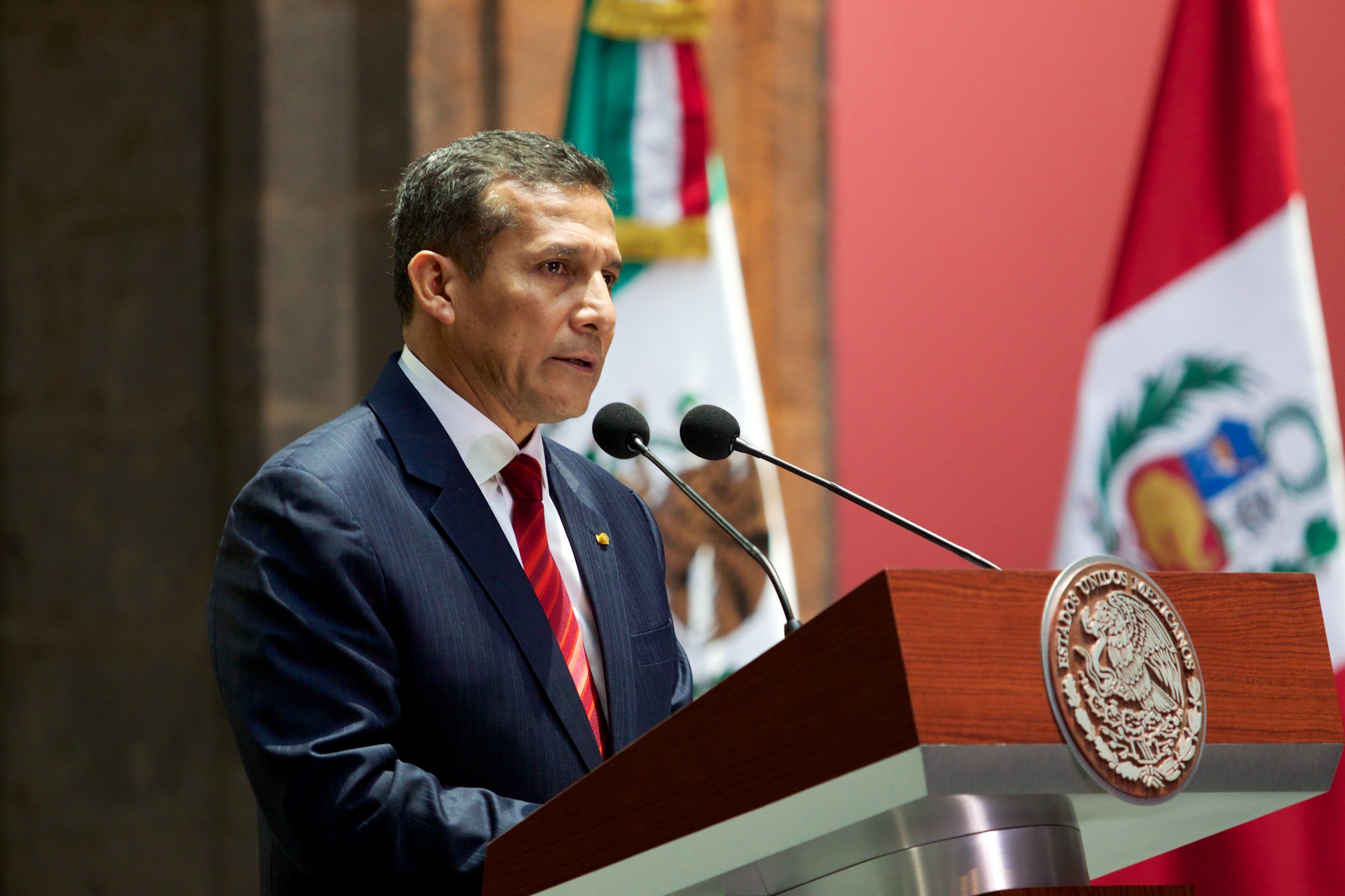 Condenan a prisión a expresidente de Perú por caso Odebrecht
