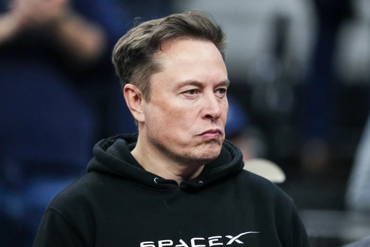 Ganancias de Tesla se desploman