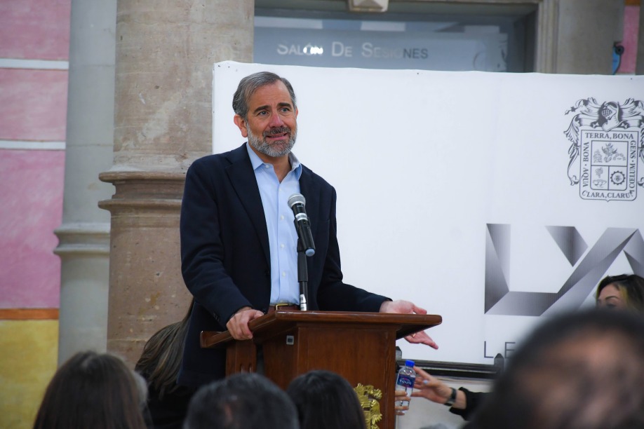 Lorenzo Córdova llama ministro chicarronero a candidato a la SCJN