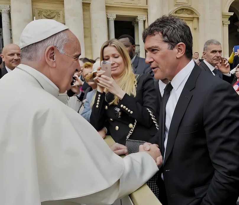 Papa Francisco y Antonio Banderas