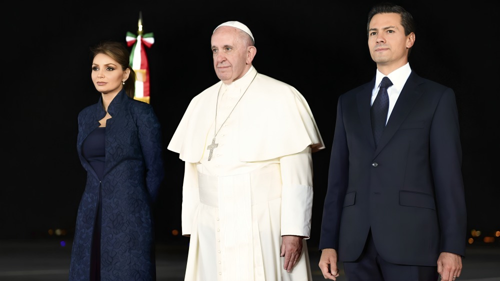 Peña Nieto lamenta muerte de papa Francisco