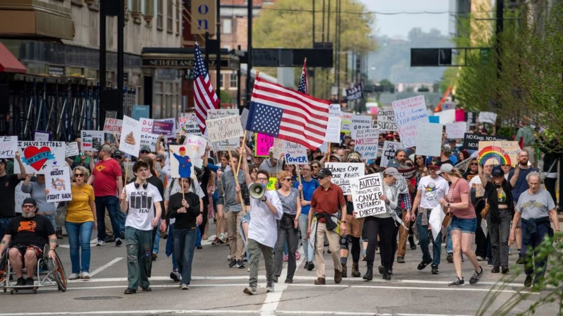 Protestan ciudades en EU contra Donald Trump