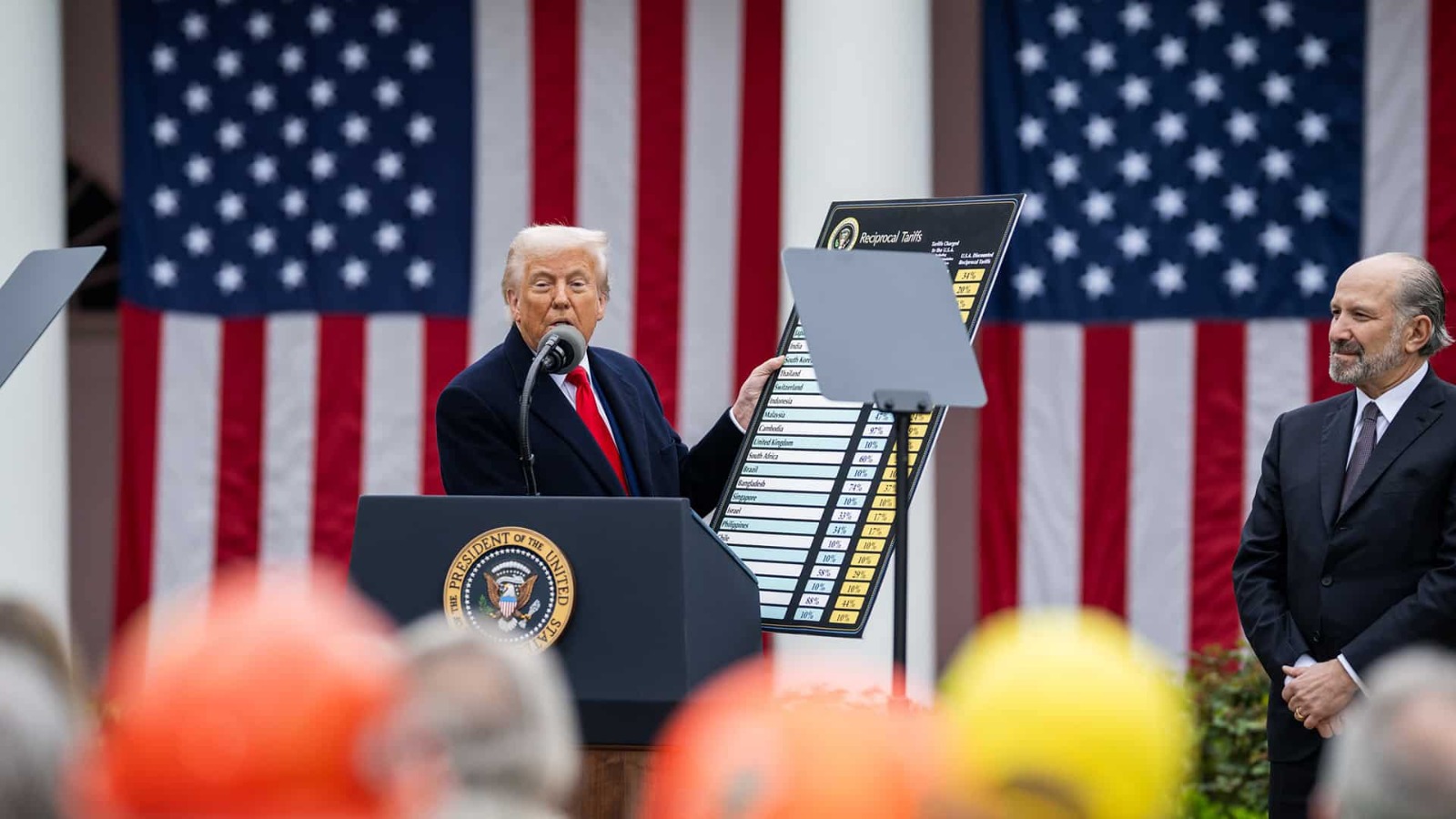 Trump golpea empresas estadounidenses con aranceles