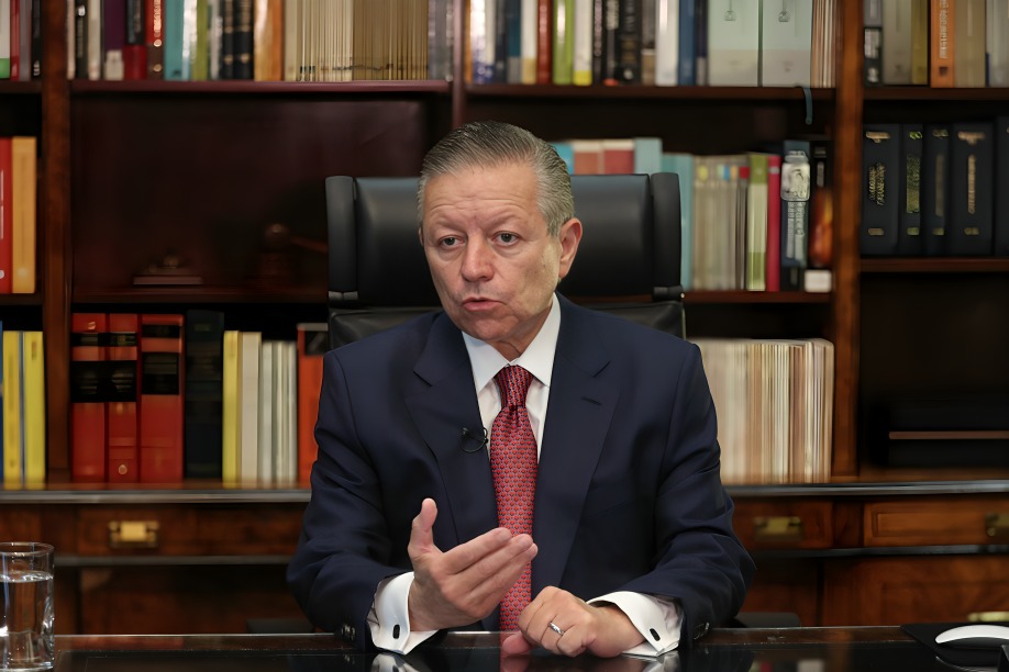 Zaldívar critica lineamientos del INE en elección judicial