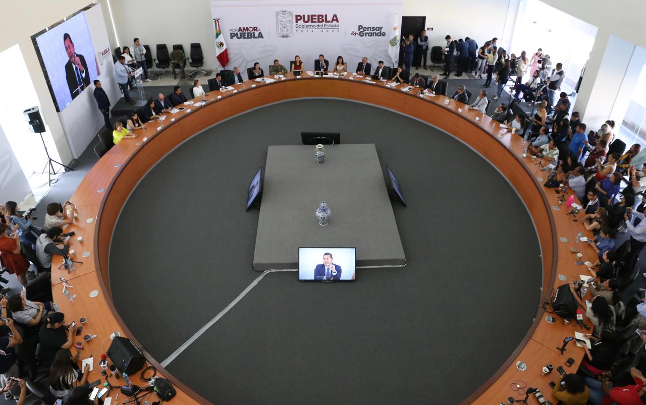 Armenta anuncia mega obras en Puebla