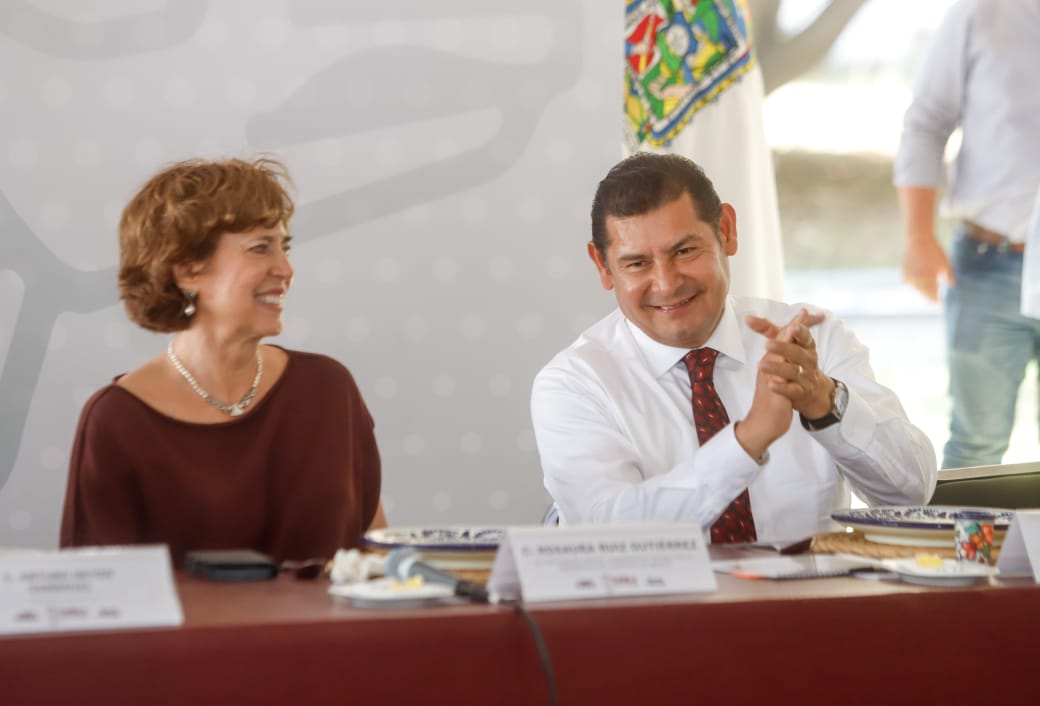 Armenta y Rosaura Ruiz realizan recorrido por el Inaoe