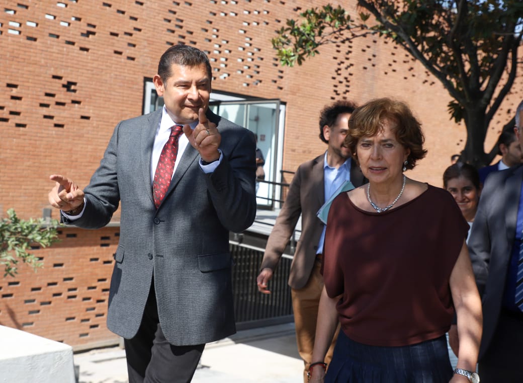 Armenta y Rosaura Ruiz realizan recorrido por el Inaoe