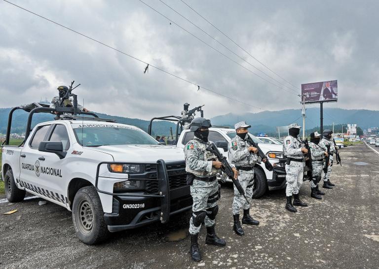 Detienen a 11 integrantes de Los Chapitos en Sinaloa