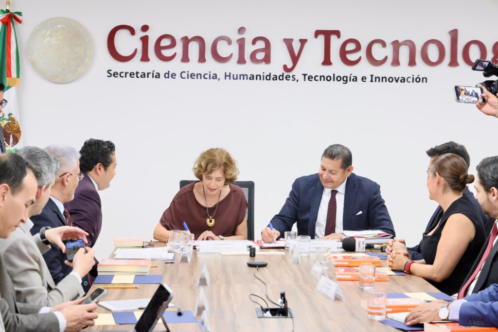 Firma de convenio Armenta