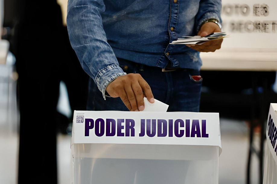 Fox acusa farsa en elección judicial