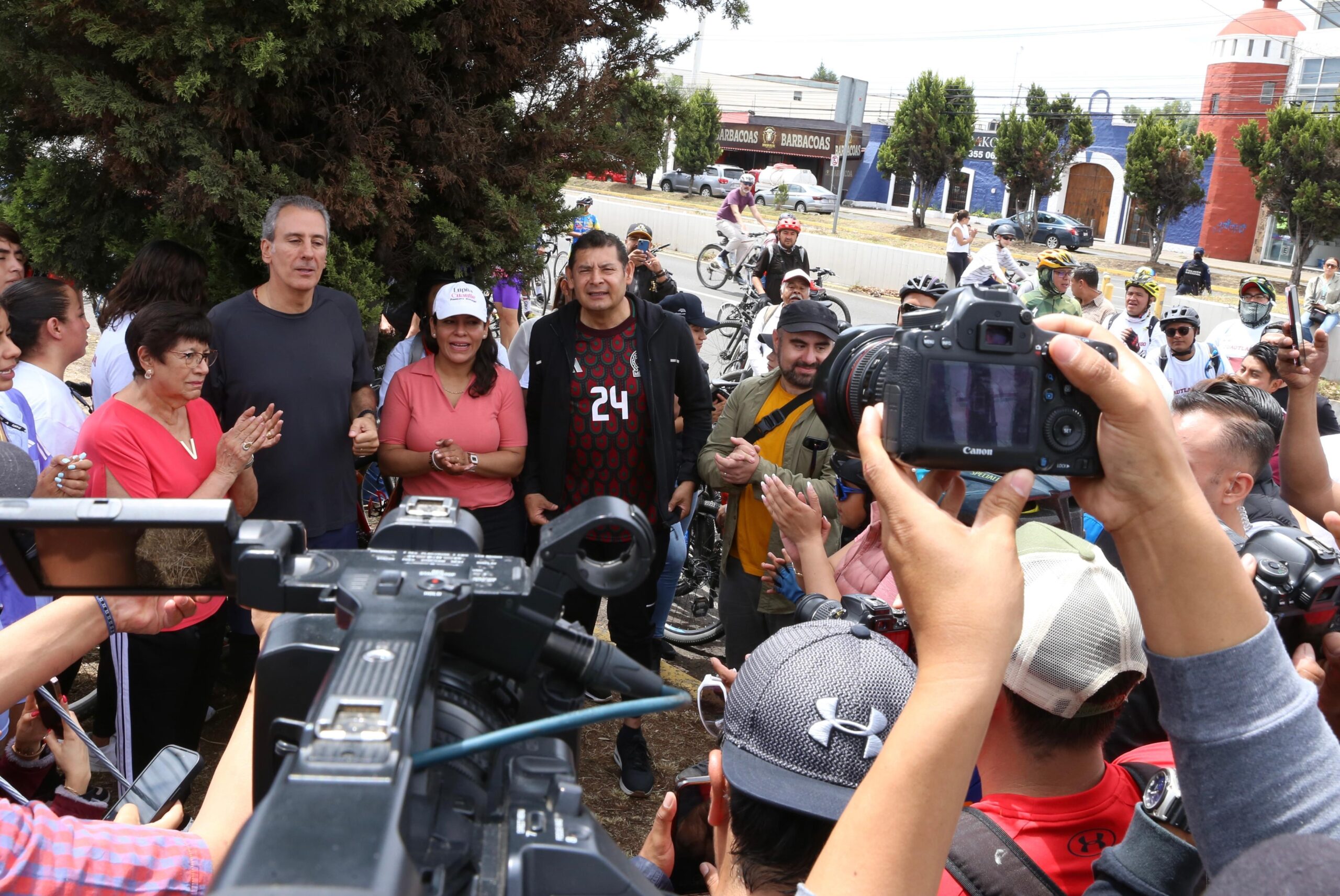Giovanni Zayas destaca participación de Armenta en vía recreativa metropolitana