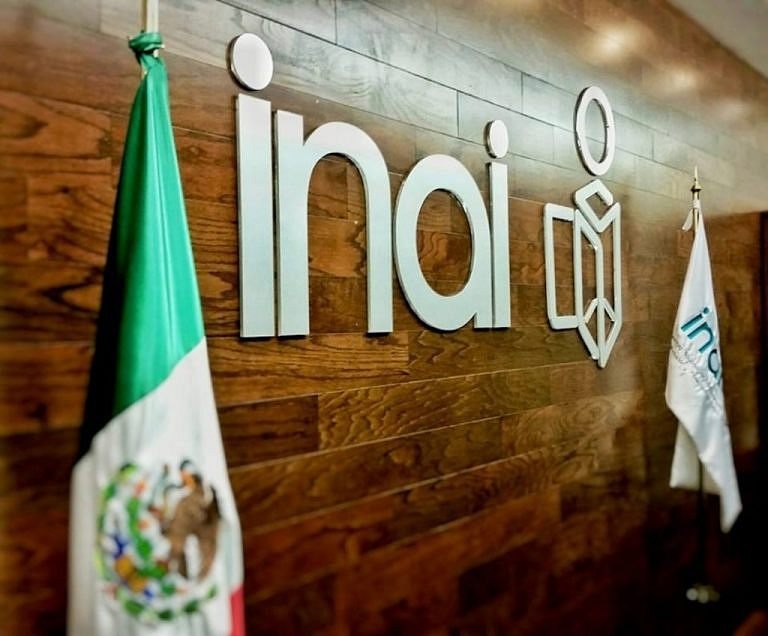 Inai entrega funciones a secretaría Anticorrupción y Buen Gobierno