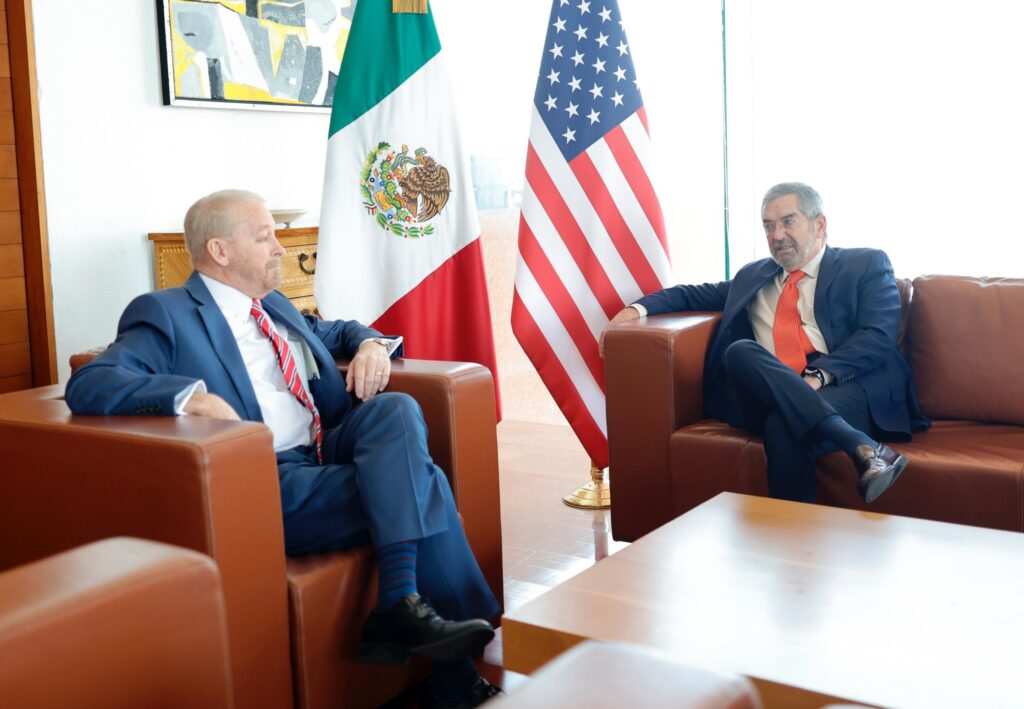 Reunión de embajadores