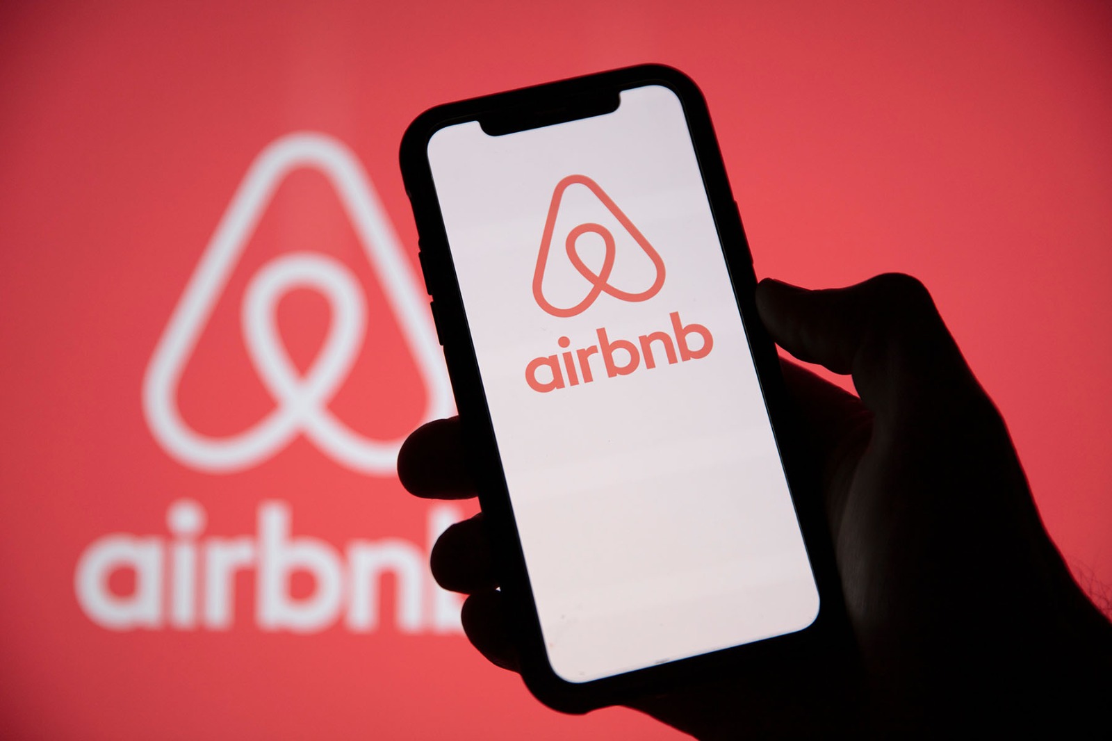 Trump desploma ganancias de Airbnb 