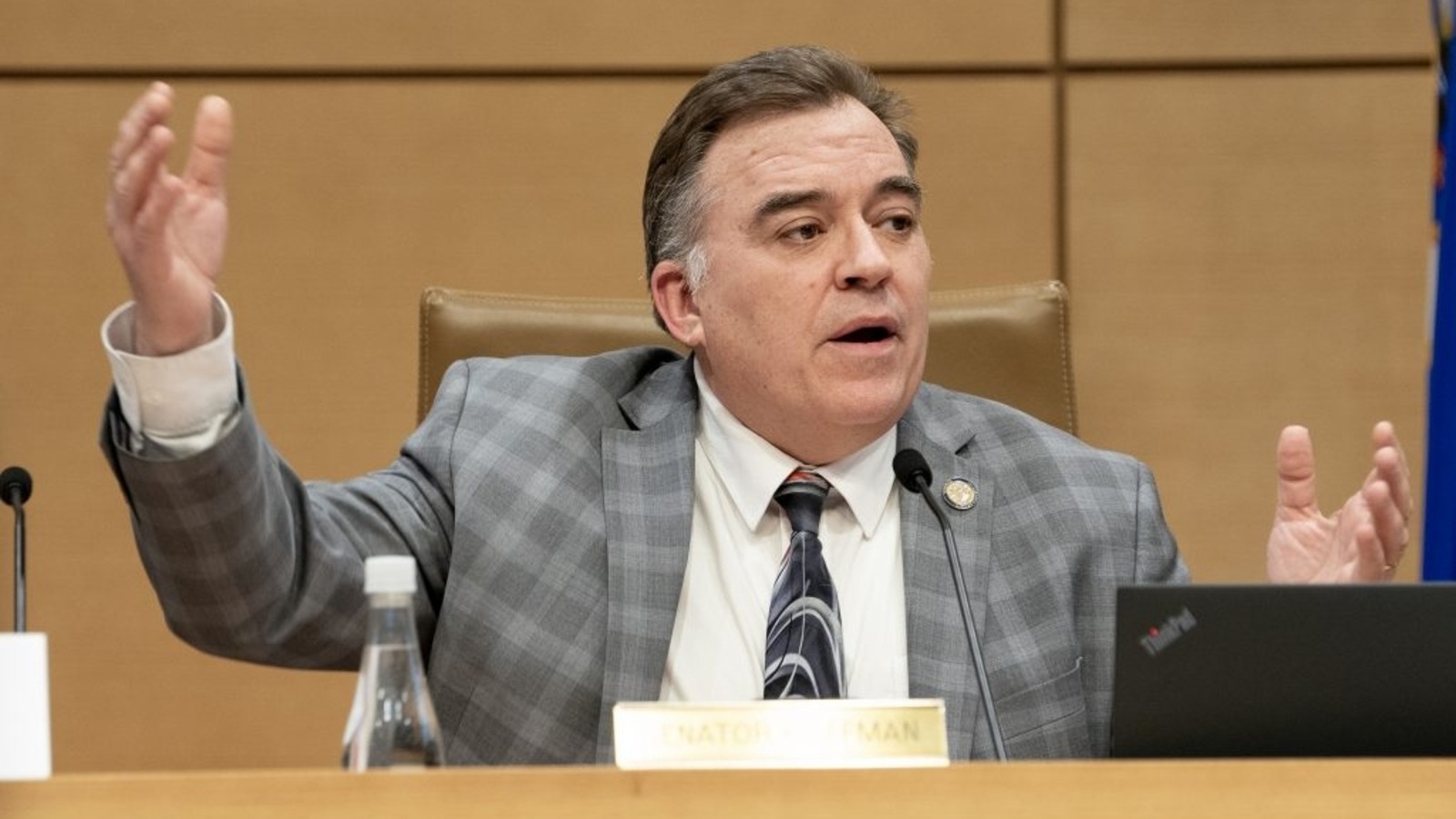 Asesinan a congresista demócrata y hieren a senador de Minnesota
