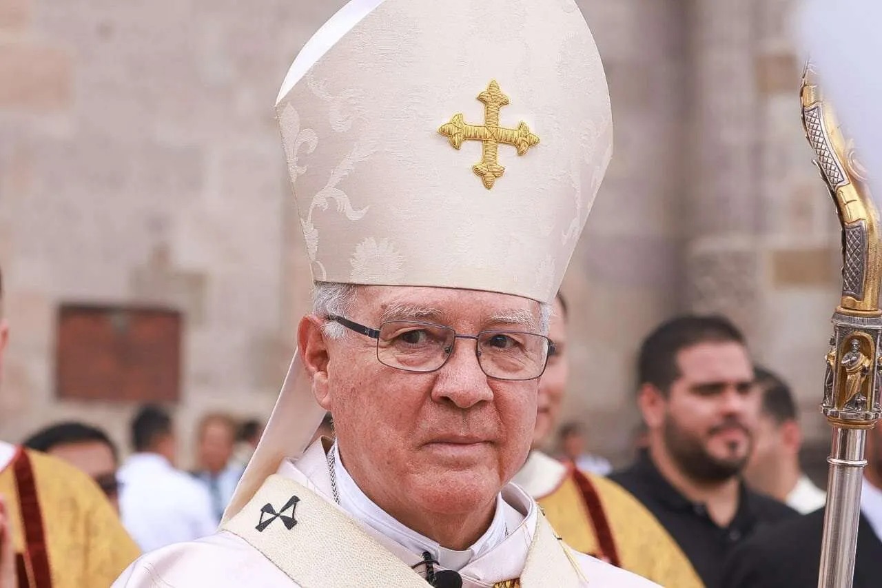 Cardenal Robles arremete contra reforma judicial