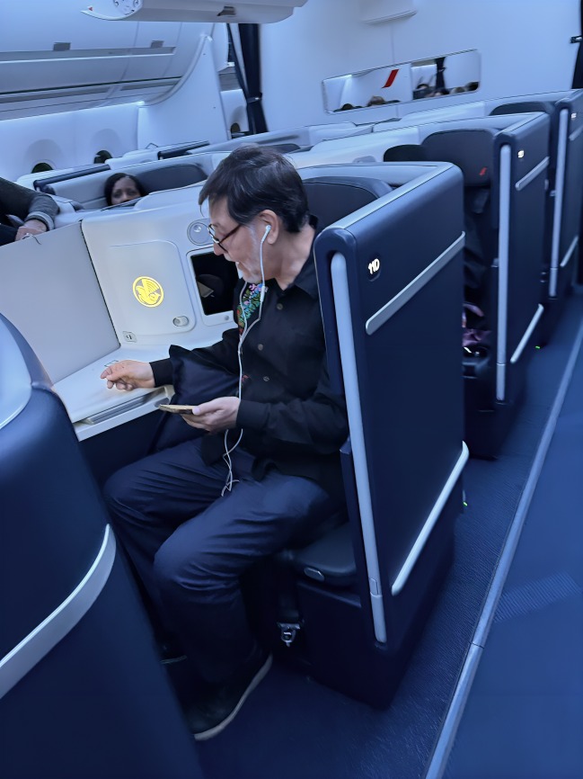 El día que Noroña viajó en clase business