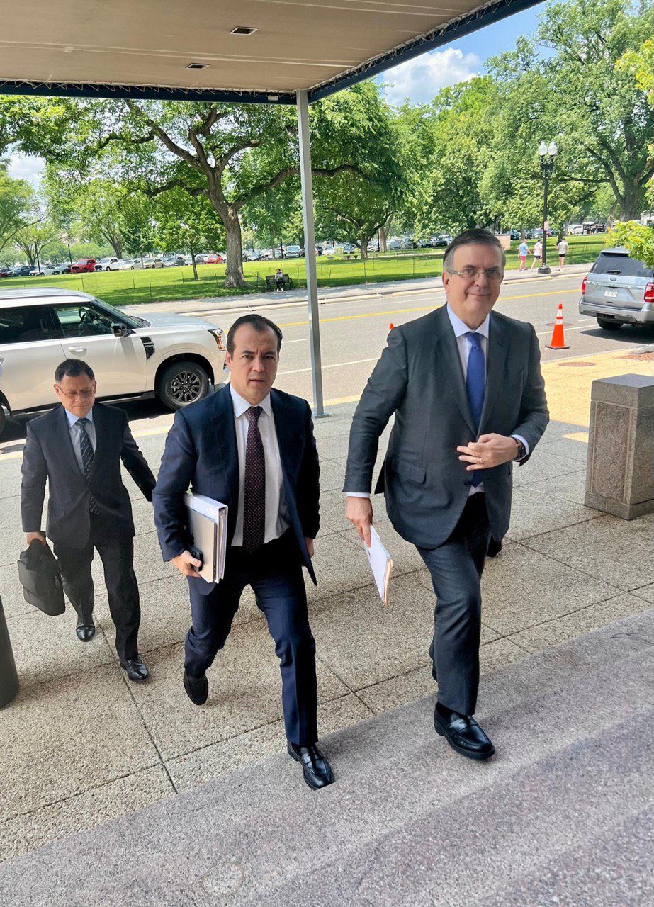 Ebrard en EU