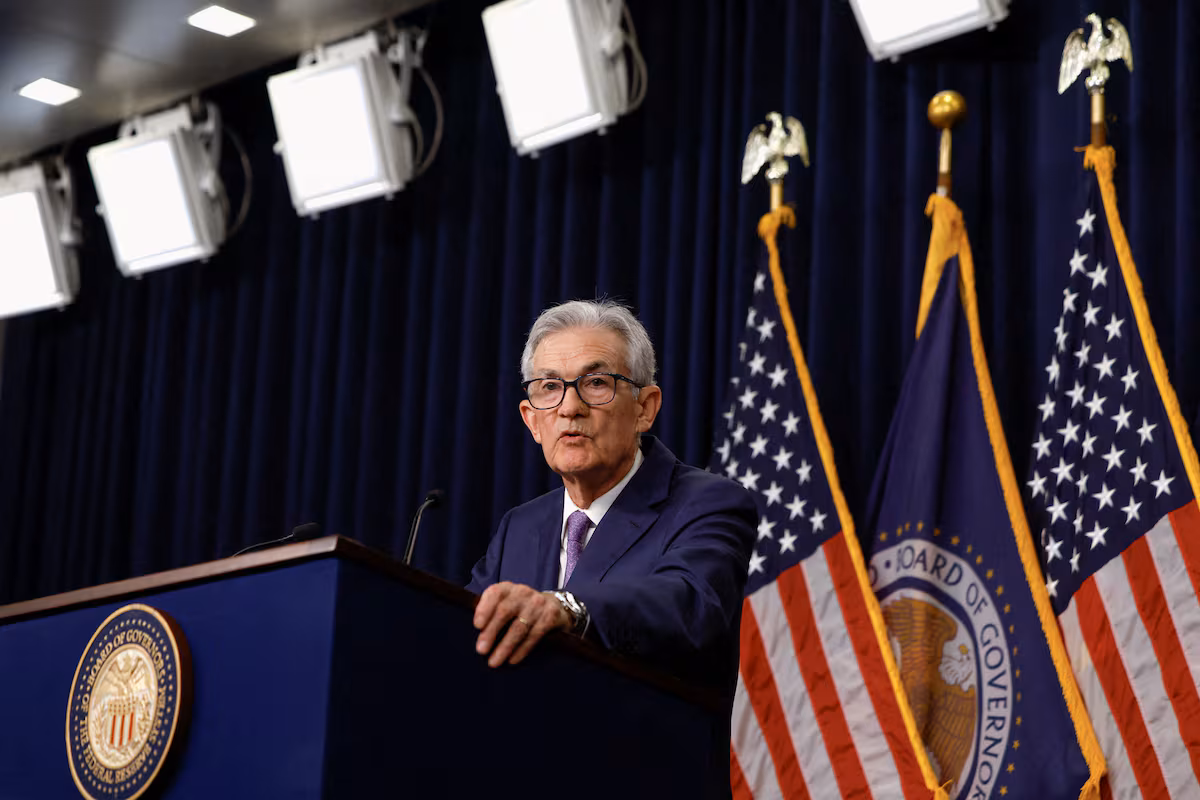 Fed mantiene tasas de interés 