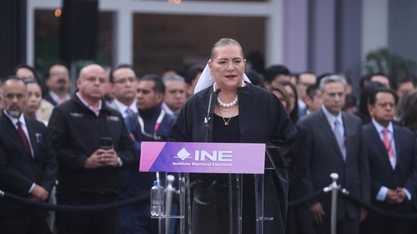 Guadalupe Taddei explica presencia de militares en el INE