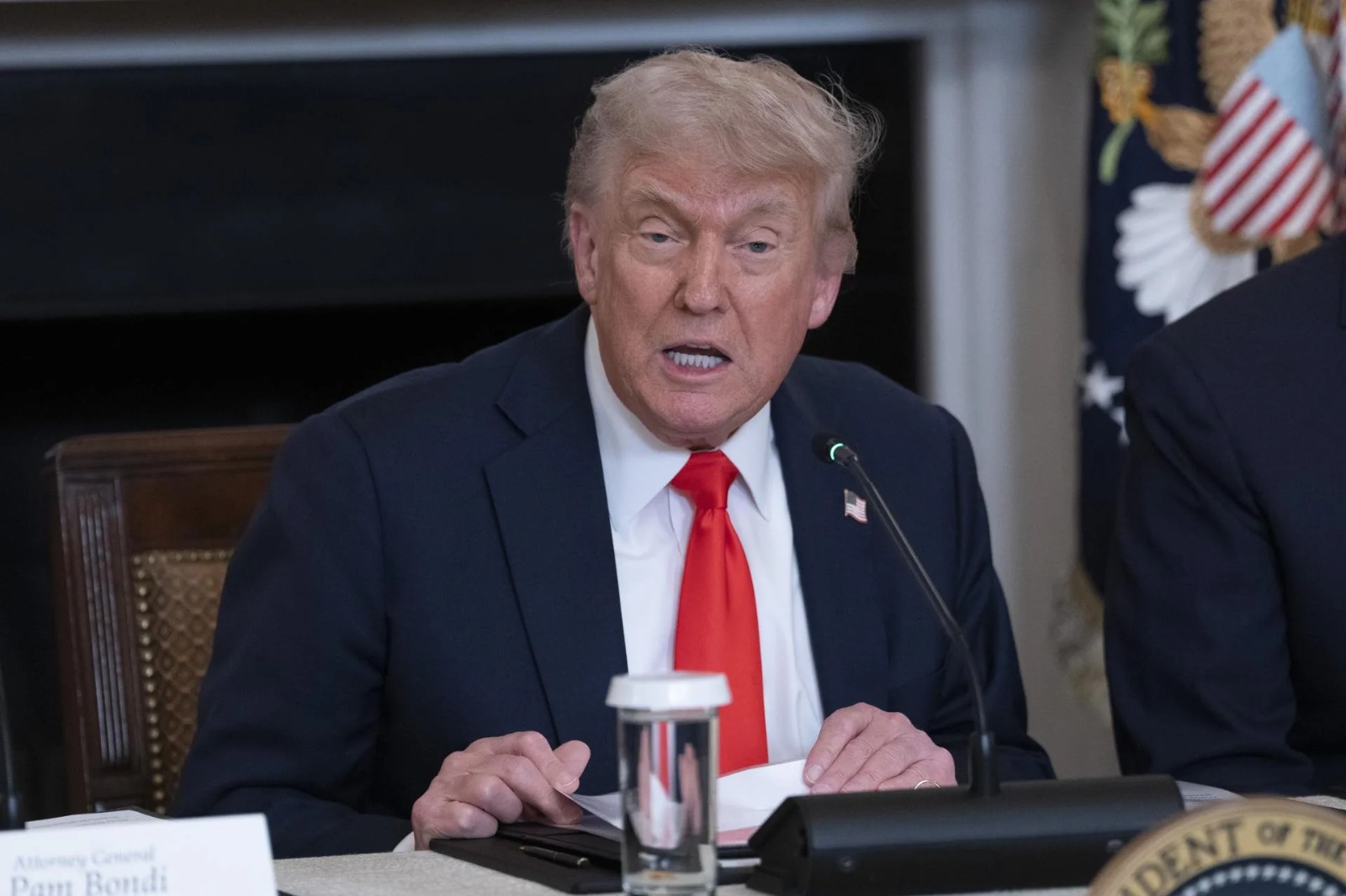Trump amenaza con cancelar contratos a Musk