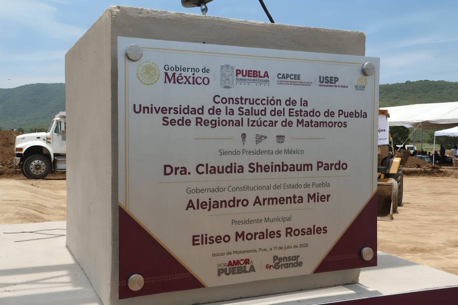 Armenta coloca la primera piedra de USEP en la Mixteca