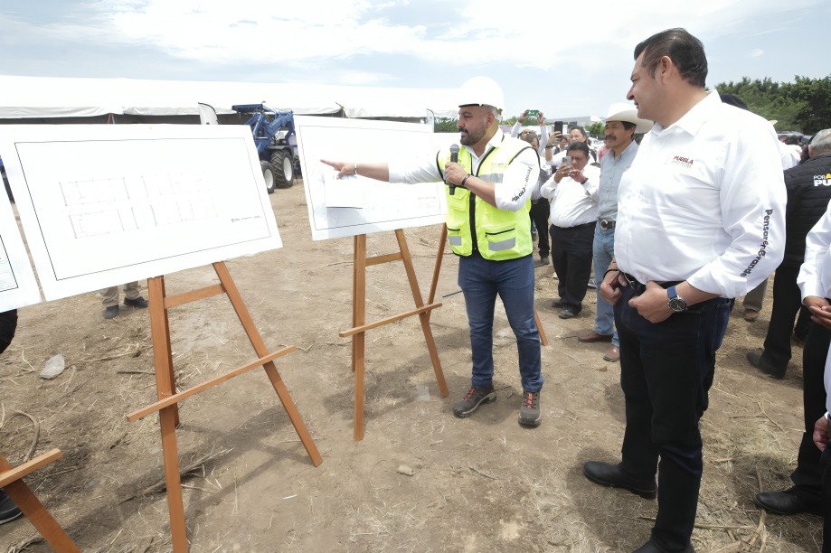 Armenta comprometido con la Mixteca poblana