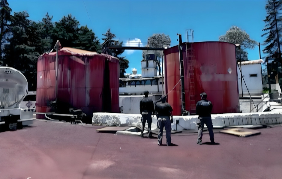 Fiscalía asegura 933 mil litros de huachicol en Veracruz